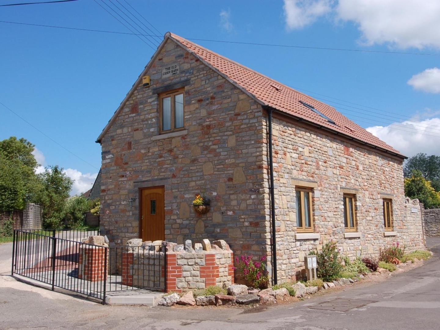 The Old Cider Barn Villa Wells Exterior foto